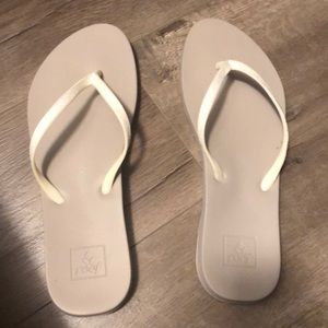 Reef flip flop - never worn